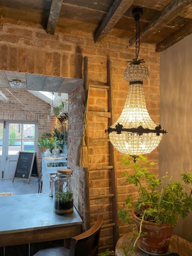 The Walled Garden At Cheshire Boutique Bathhouse Nantwich Exterior foto