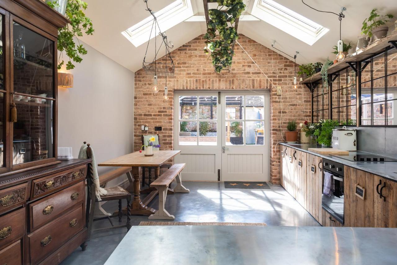 The Walled Garden At Cheshire Boutique Bathhouse Nantwich Exterior foto