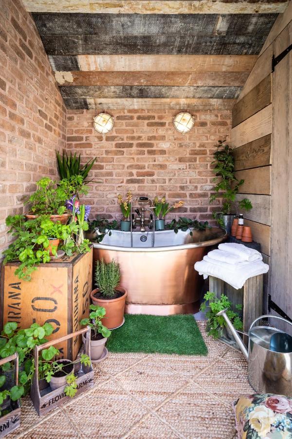 The Walled Garden At Cheshire Boutique Bathhouse Nantwich Exterior foto